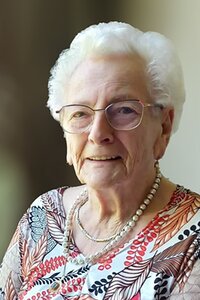 WEBFOTODHUYVETTERElza.jpg